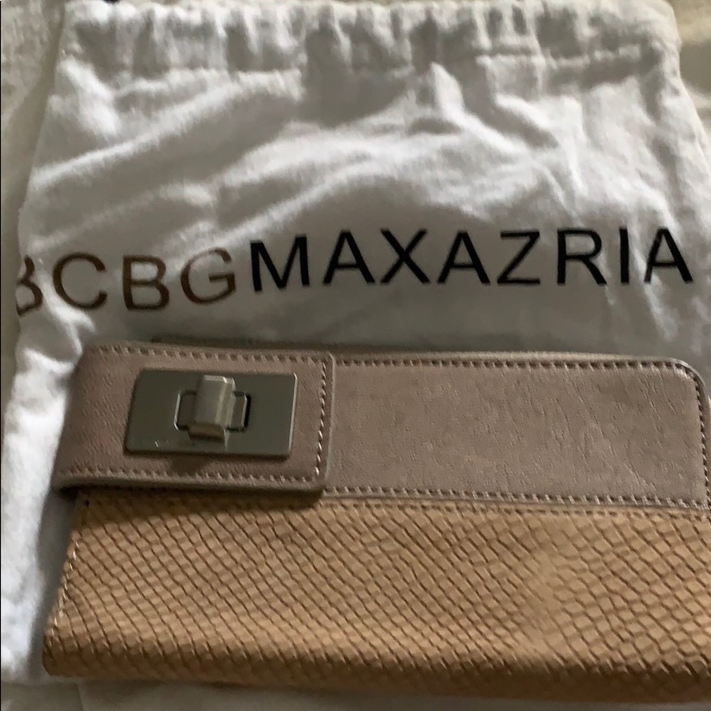 BCBG wallet